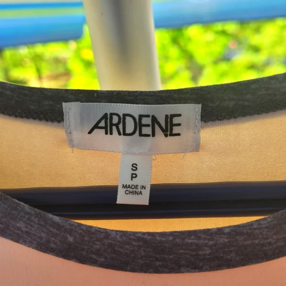 ⭐ARDENE Top⭐ - Picture 2 of 2